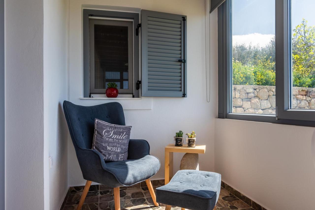 Nelleas Home Adamantas  Bagian luar foto