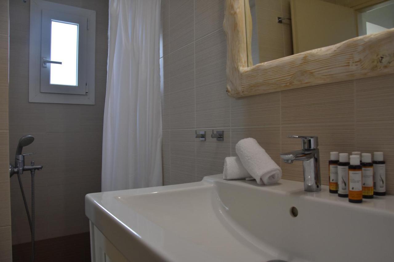Nelleas Home Adamantas  Bagian luar foto
