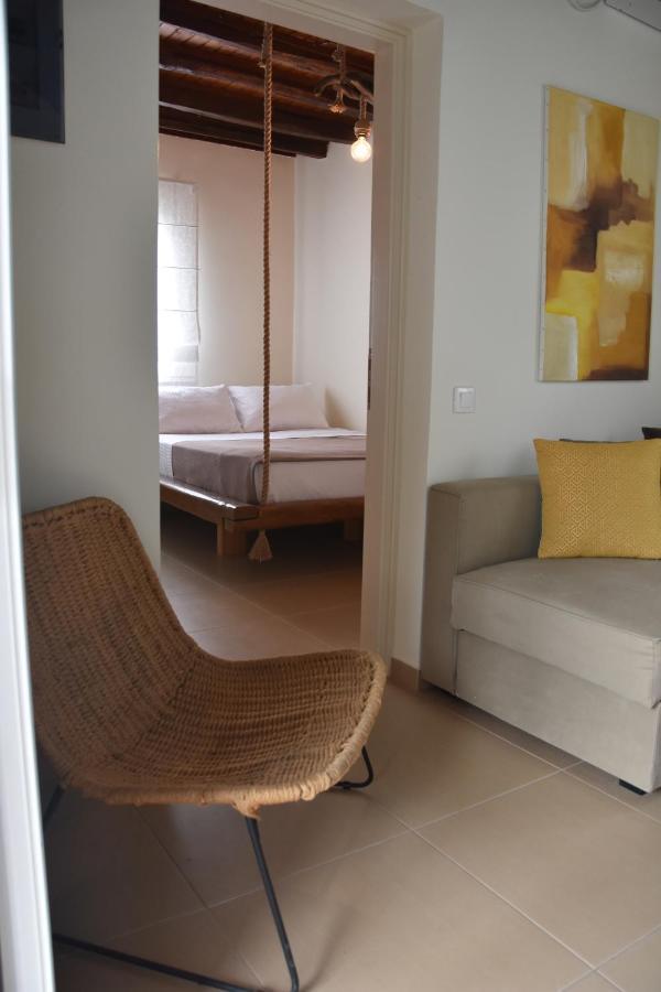 Nelleas Home Adamantas  Bagian luar foto